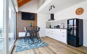 Vineyard Terrace Apartment
